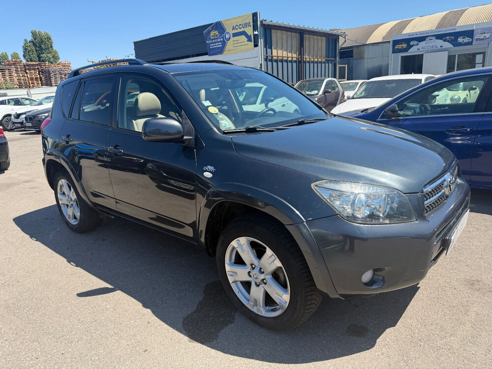 RAV 4 RAV4 D-4D177 Clean Power 2007 occasion 93120 LA COURNEUVE