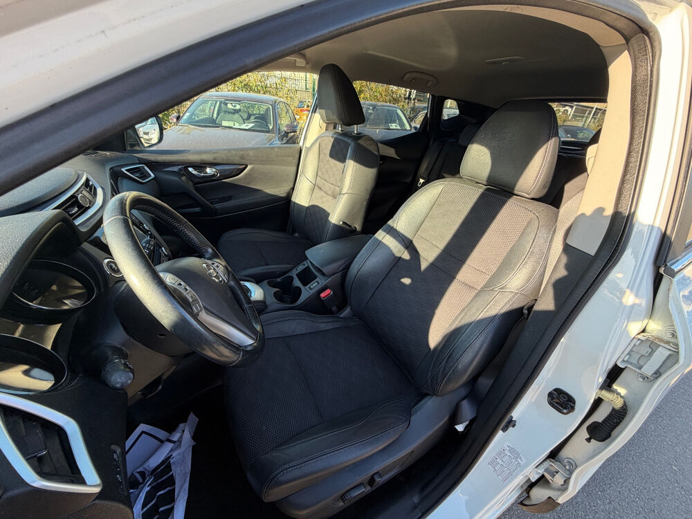 Qashqai 1.2 DIG-T 115 Stop/Start Connect Edition Xtronic A 2015 occasion 93120 LA COURNEUVE