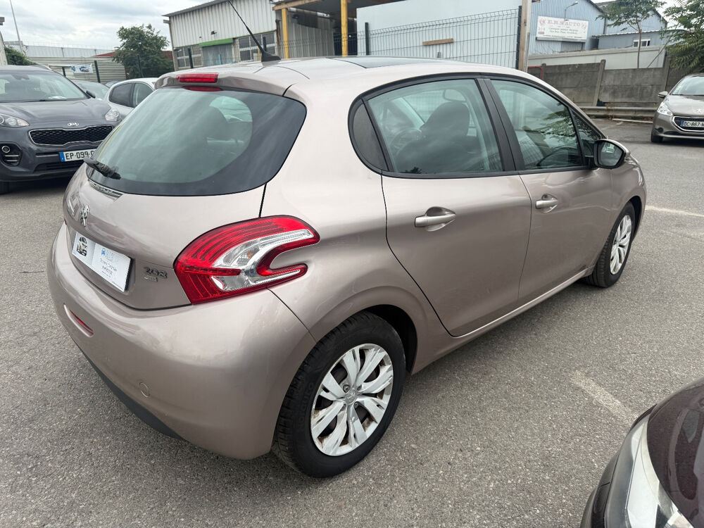208 1.6 e-HDi 92ch FAP BVM5 Active 2012 occasion 93120 LA COURNEUVE