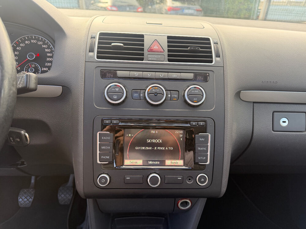 Touran 1.6 TDI 105 FAP Life 2013 occasion 93120 LA COURNEUVE