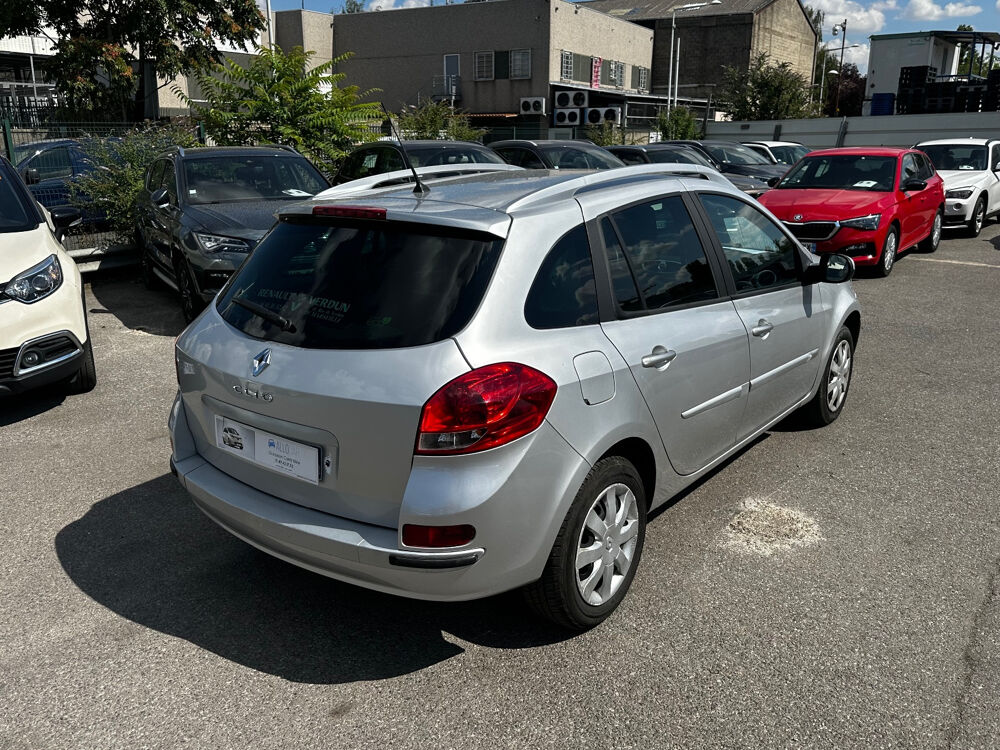 Clio III Estate Clio Estate III dCi 70 eco2 Expression 2010 occasion 93120 LA COURNEUVE