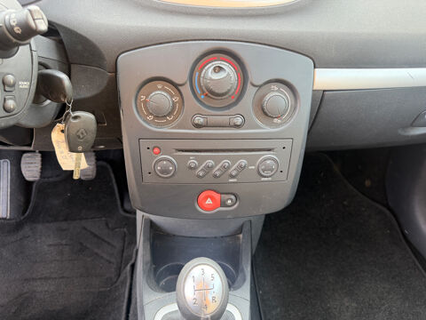 Clio III Clio 1.5 dCi 70 Expression 2006 occasion 93120 LA COURNEUVE