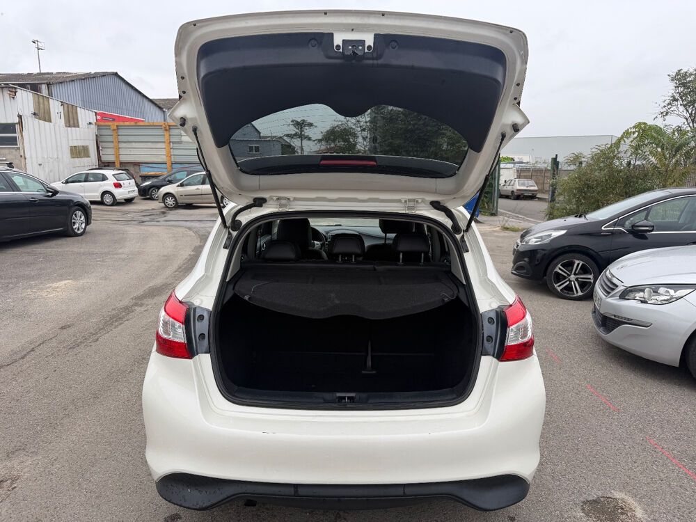 Pulsar 1.2 DIG-T 115 Connect Edition 2016 occasion 93120 LA COURNEUVE