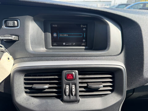 V40 D2 115 Kinetic 2014 occasion 93120 LA COURNEUVE