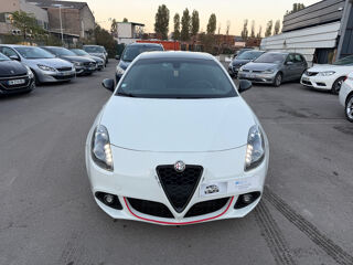 Giulietta 2.0 JTDm 175 ch S&S Trofeo TCT 2014 occasion 93120 LA COURNEUVE