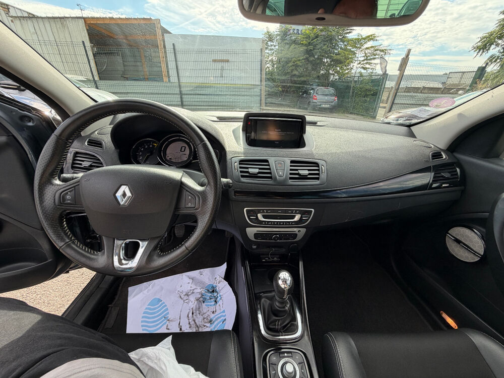 M&eacute;gane III TCE 130 Energy eco2 Bose 2015 occasion 93120 LA COURNEUVE