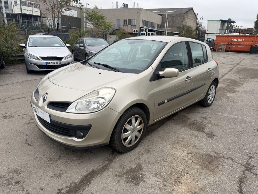 Clio III Clio 1.5 dCi 85 Privil&egrave;ge 2008 occasion 93120 LA COURNEUVE