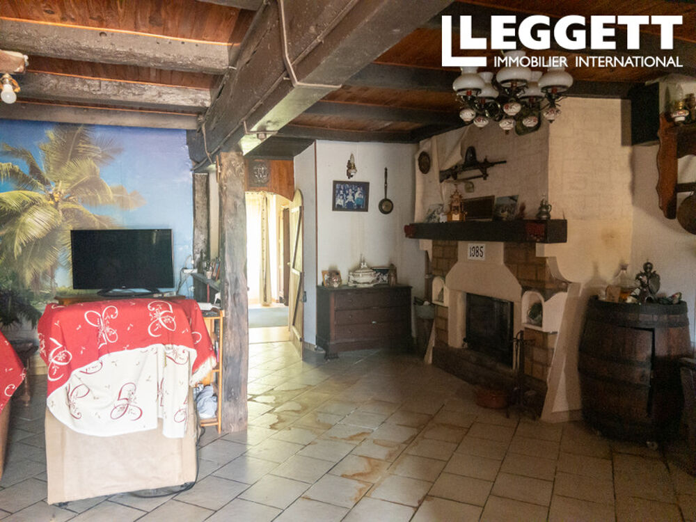 Vente Maison Ancienne fermette à rénover avec grange attenante et jardin de 1673m² Nabinaud
