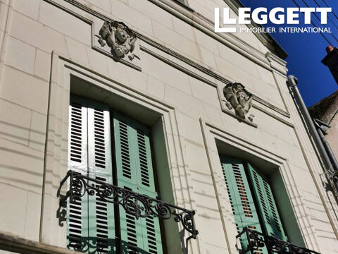   Charmante maison de ville en pierre de tuffeau, avec jardin  ct, au c?ur de Saint-Aignan-sur-Cher 41. Maison - 4 pice(s) - 61 m