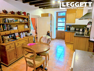 Vente Maison Belle maison de campagne avec écuries, granges et plus 4595 m² de terrain, dans un hameau accueillant. Feusines