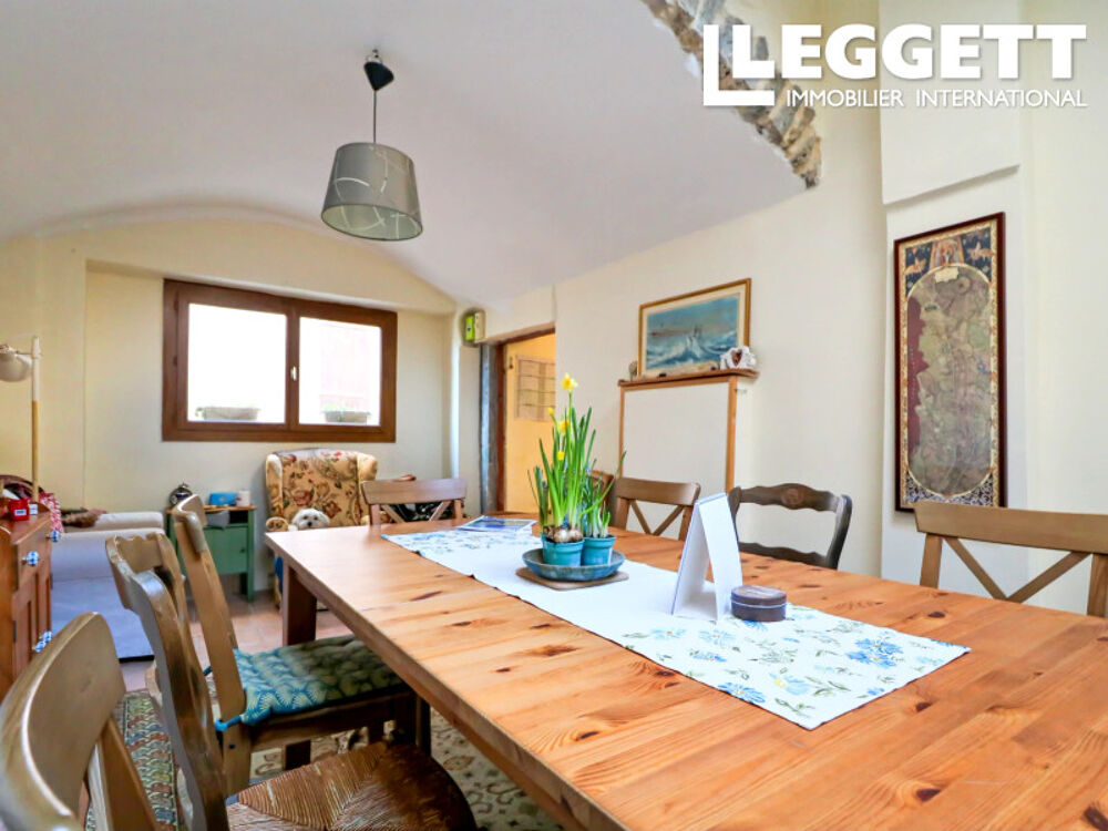 Vente Maison Authentique maison de village avec terrasse et éléments d'origine dans un village plein de charme. Pompignan