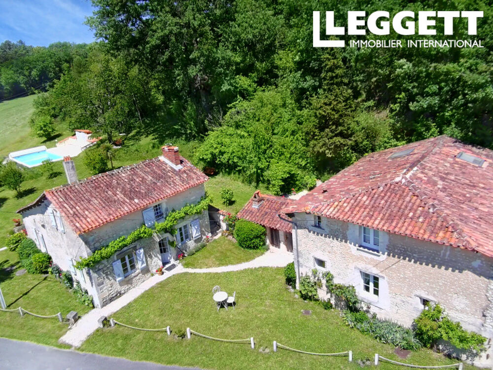 3 propriétés en pierre rénovées avec goût, piscine chauffée, vue dégagée, dans un cadre paisible