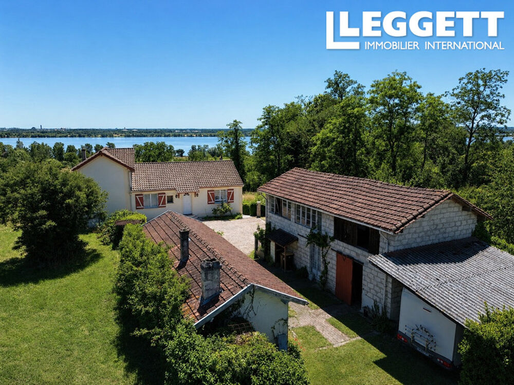 Vente Maison Cadre idyllique, magnifique vue! Maison charmante & atypique, 3 chambres, dépendances, grand terrain. Au calme Bourg