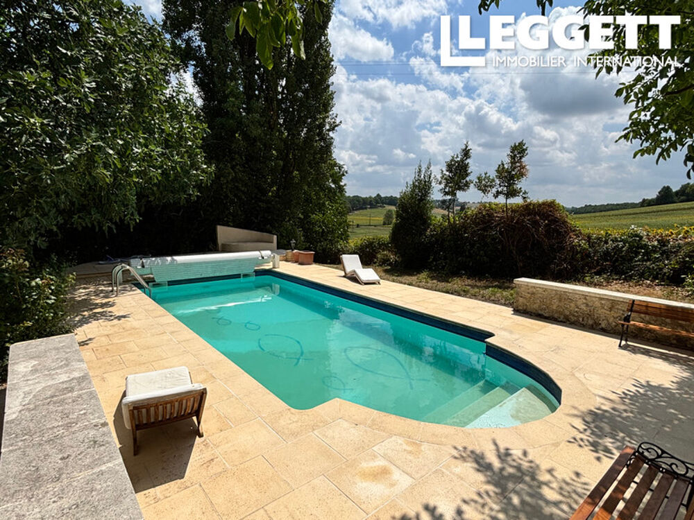 Vente Maison Maison de village de caractère avec gîte et piscine. Bouteilles-saint-sÉbastien