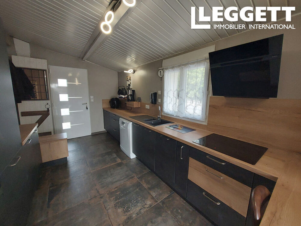 Vente Maison Charmante maison de bourg, enti�rement r�nov�e avec garage, terrasse et jardin. Touvre