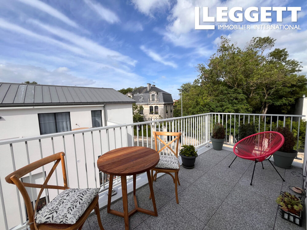 Vente Appartement Superbe appartement en dernier étage avec terrasses et double parking à La Rochelle La rochelle