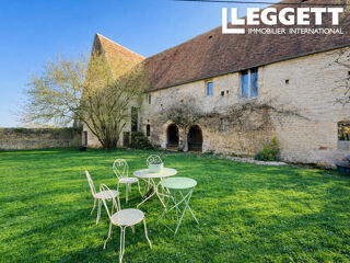  Maison à vendre 10 pièces 242 m²