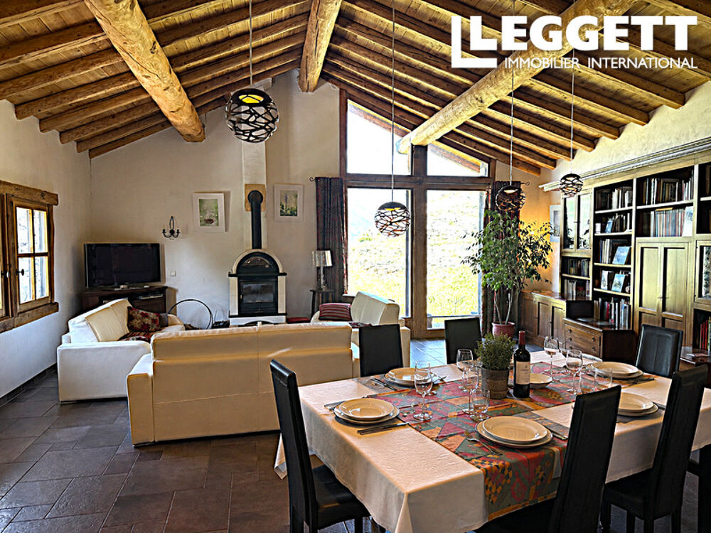 Vente Maison À vendre dans un hameau situé entre Tignes et Val d?Isère, un chalet rénové comprenant 5 chambres Tignes