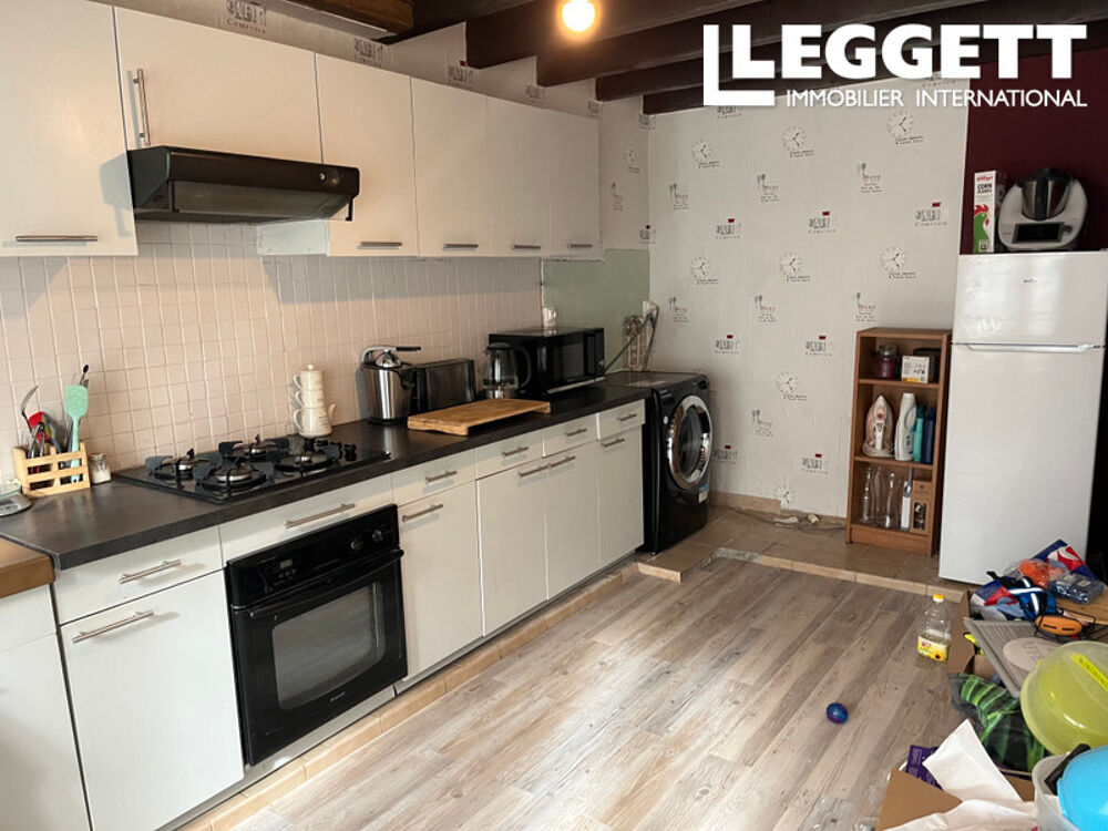 Vente Maison Maison de village indépendante bien présentée avec cour et terrain séparé Saint-amand-jartoudeix