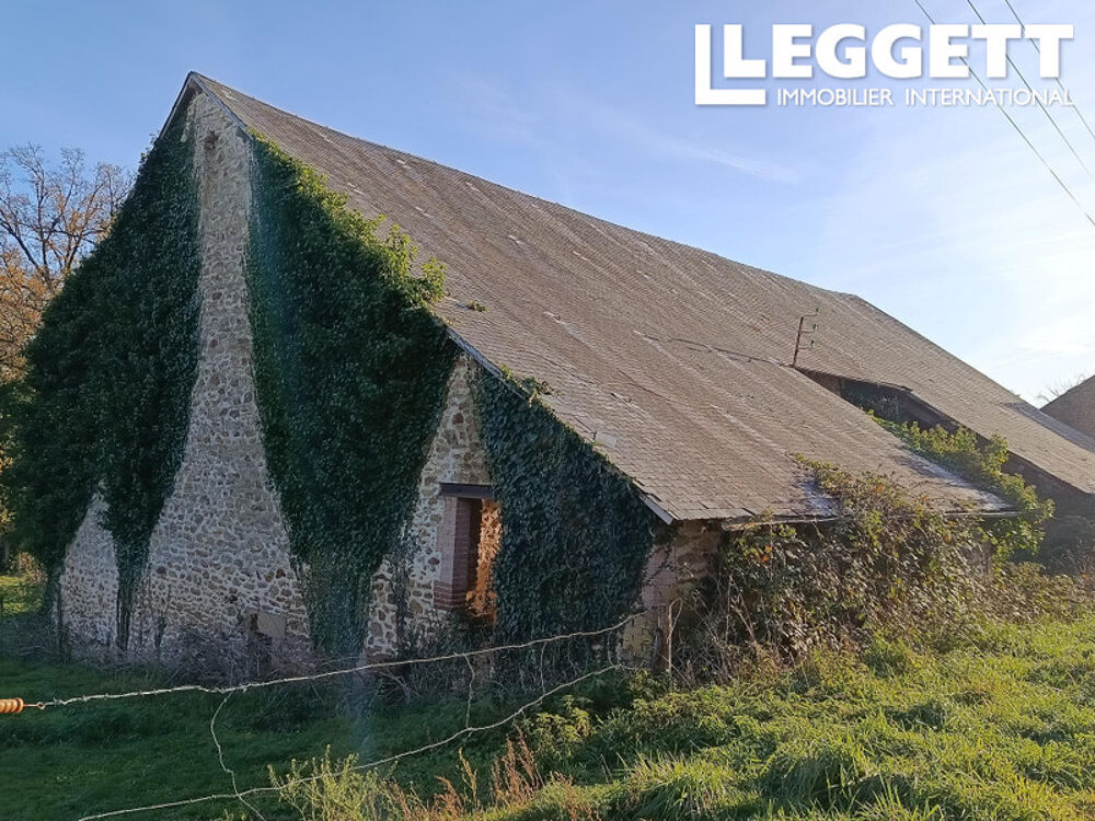 Vente Remise/Grange Grange indépendante à proximité de l'électricité, l'eau. Beaucoup de potentiel! Saint-dizier-masbaraud