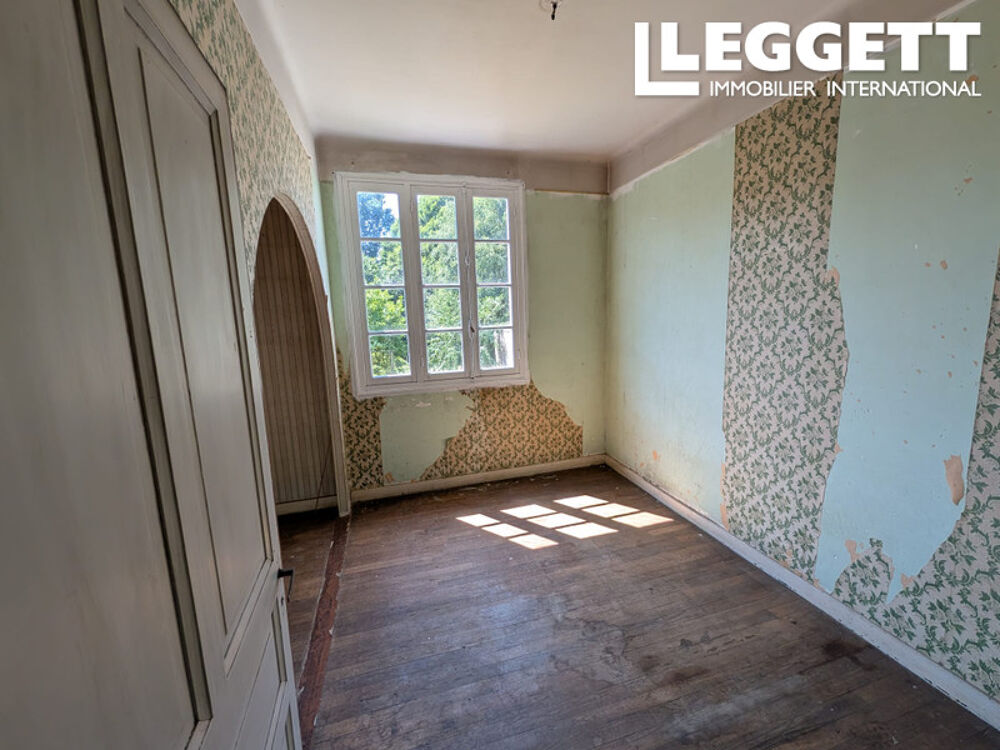 Vente Maison Maison de bourg à rénover avec 3 chambres, garage, sous-sol et jardin au c?ur de Corlay Corlay