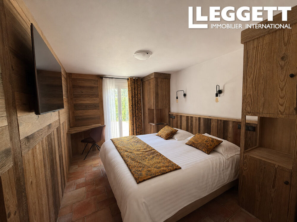 Vente Maison À vendre dans un hameau situé entre Tignes et Val d?Isère, un chalet rénové comprenant 5 chambres Tignes