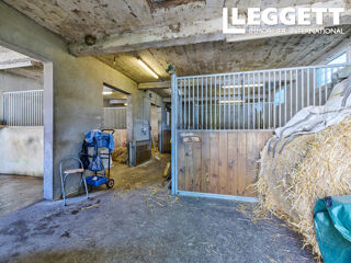  Maison � vendre 12 pi�ces 318 m�