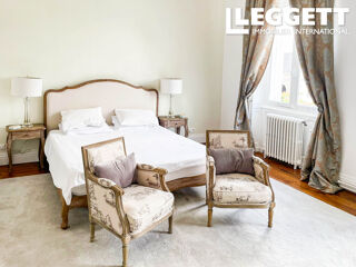  Propri�t�/ch�teau � vendre 15 + pi�ces 903 m�