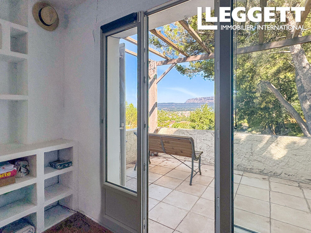 Vente Maison Trets?Maison avec vue exceptionnelle sur la Sainte-Victoire e3 chambres, 4 100 m² de terrain et DPE B Trets