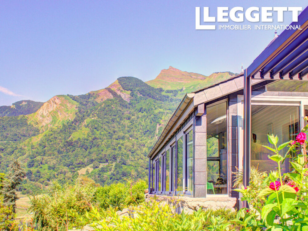 SUPERBE VILLA PROCHE LARUNS + JARDIN D'HIVER & 4 CHAMBRES + SKI À 15MN + VUE IMPRENABLE SUR LES MONTAGNES...