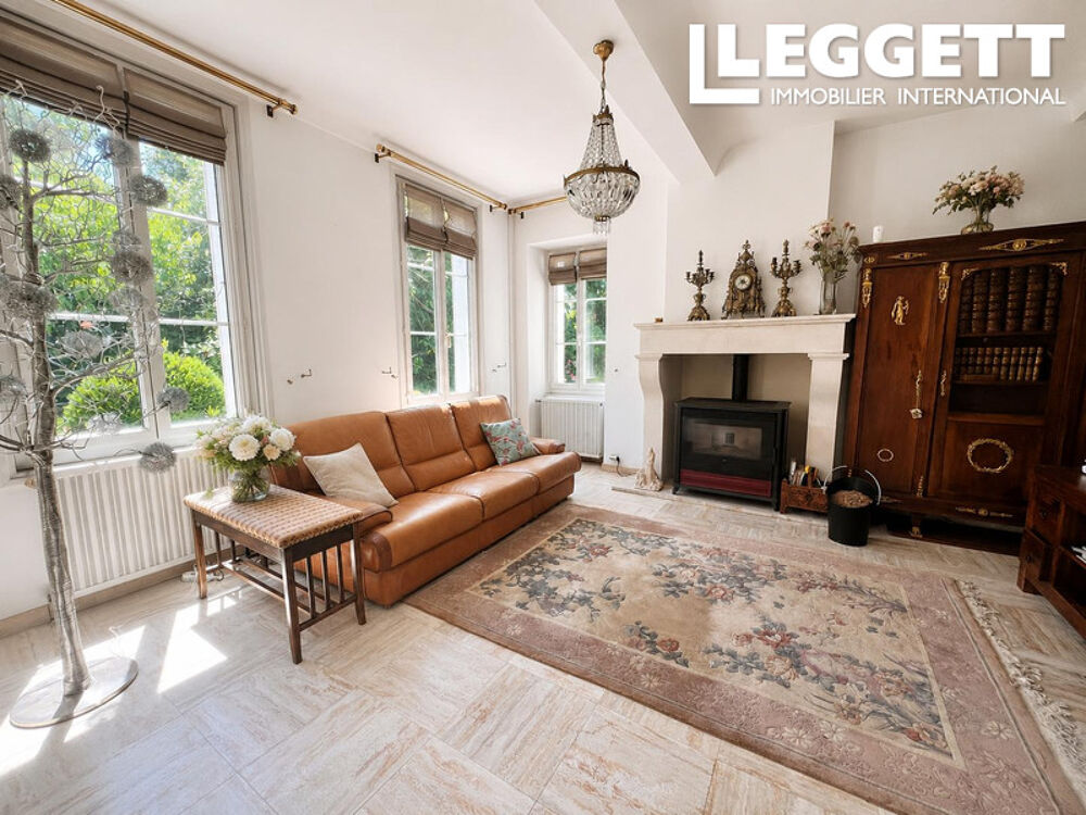Vente Maison Magnifique maison de maître avec cour, dépendances, manège et terrain aux Monts d'Aunay. Les monts d'aunay