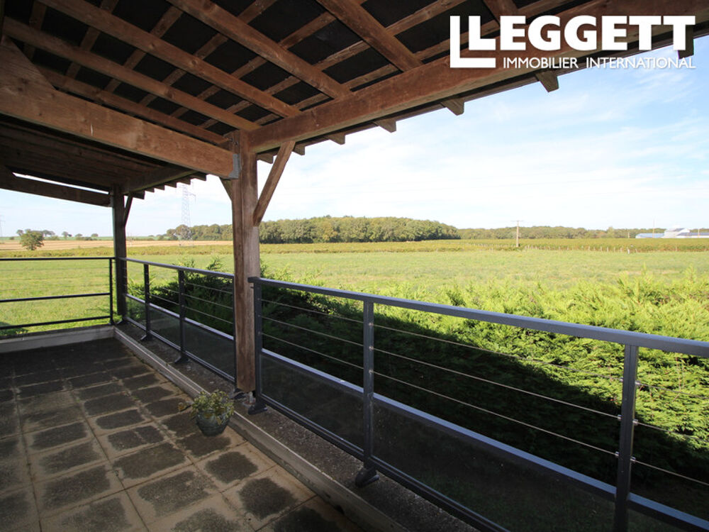 Vente Maison Charmante maison de 4 chambres avec piscine, grand jardin et vaste dépendance près de Doué-en-Anjou Lys-haut-layon