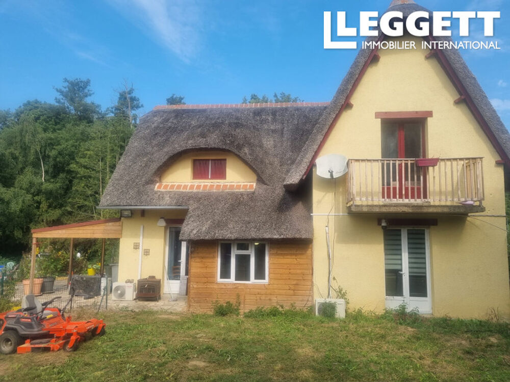 Vente Maison Chaumière de 4 chambres avec étang de pêche sur un terrain de 1,6 hectare, près de Ballots. Ballots