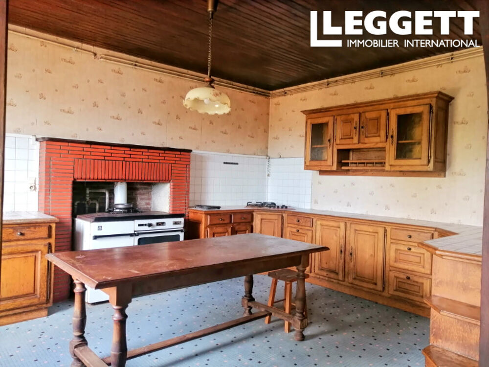 Vente Maison Maison semi-attenante, 3 chambres, jardin et 2 dépendances, sortie de village  Saint-mathieu