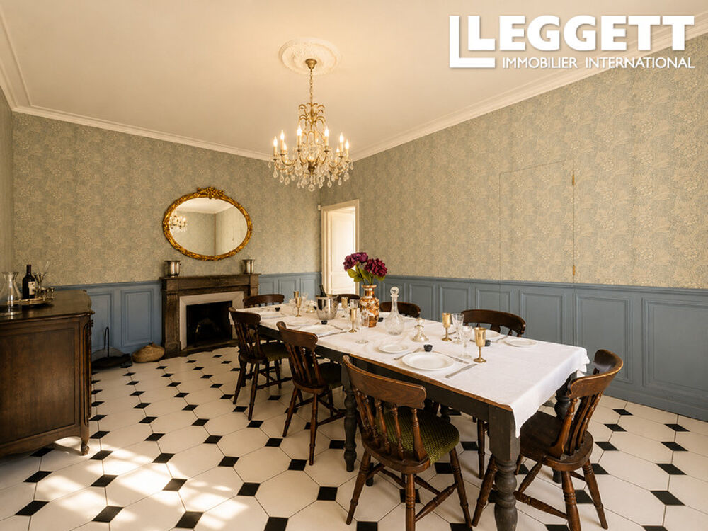 à vendre  Propriété/château Exireuil (79400)