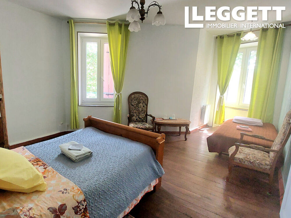 Vente Maison Maison de village, bien aménagée, située dans un village animé du Minervois, comprenant 4 chambres, 2 salle db La redorte