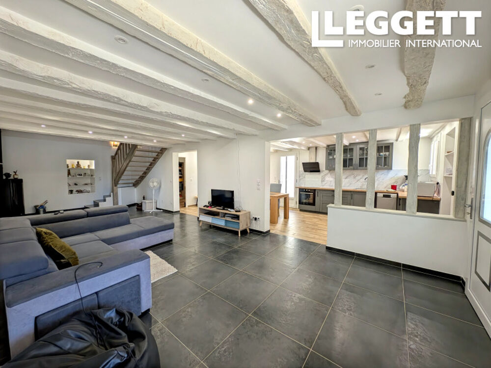 Vente Maison Maison familiale avec appartement indépendant, grand garage et jardin clos à Montendre Montendre