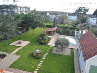  Maison � vendre 10 pi�ces 260 m�