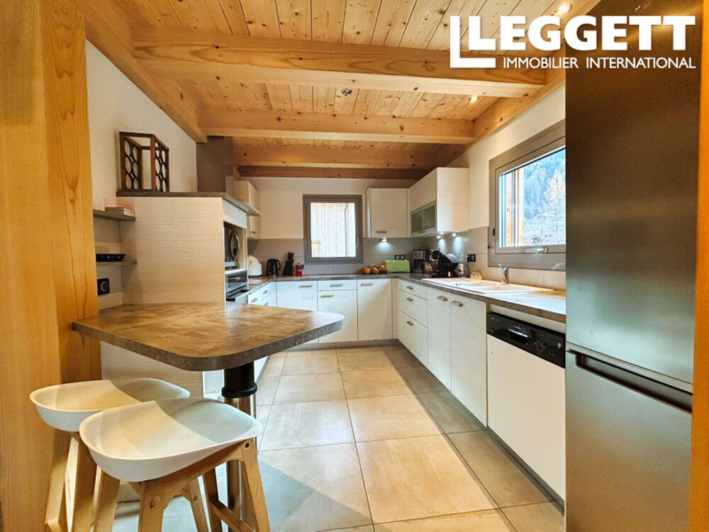 Chalet moderne et lumineux, vue panoramique, grand garage avec potentiel pro près de Ski, Thônes et Annecy