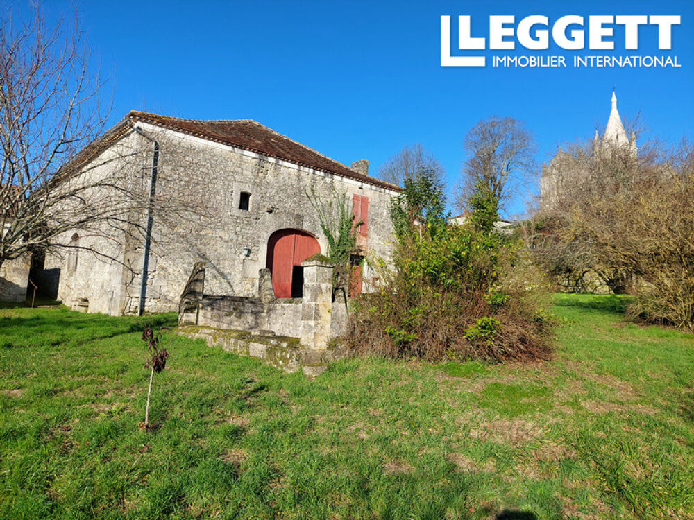 Vente Remise/Grange Jolie grange avec terrain, idéalement placée dans le bourg de Villebois-Lavalette. Villebois-lavalette