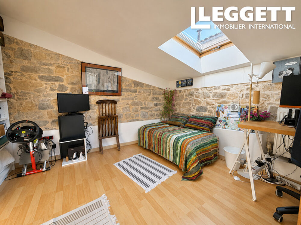 Vente Maison Authentique maison de village avec terrasse et éléments d'origine dans un village plein de charme. Pompignan