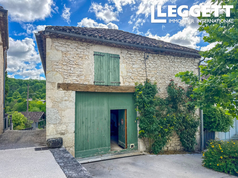Vente Maison Maison de village entièrement rénovée de 5 chambres avec jardin, garage et toutes commodités à pied à Montcuq Montcuq-en-quercy-blanc