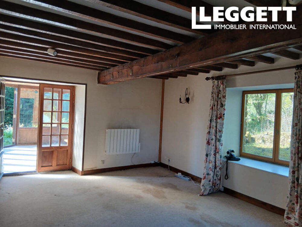 Vente Maison Maison en pierre isolée aux portes de la Suisse Normande, offrant de magnifiques vues sur la campagne. ChÊnedouit