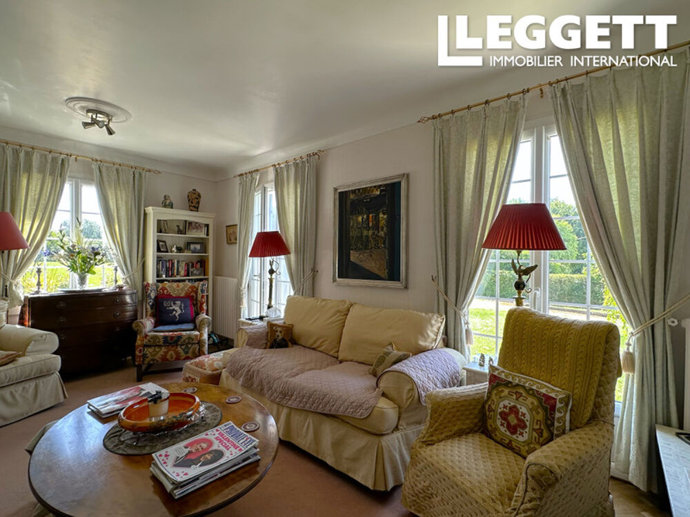 Vente Maison Maison impeccablement entretenue de 3 chambres avec piscine et vue panoramique sur les vignobles de Bergerac Bergerac