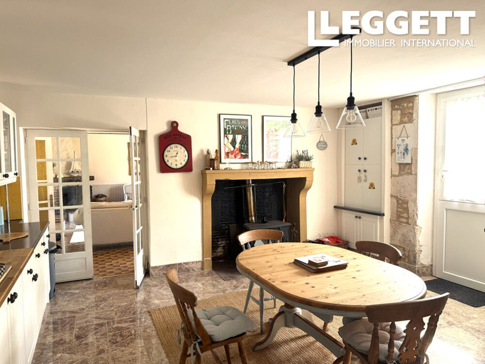Superbe maison de campagne rénovée, 4 chambres., dans un hameau paisible à quelques pas d?un village dynamique