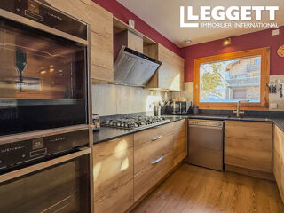  Maison � vendre 10 pi�ces 240 m�