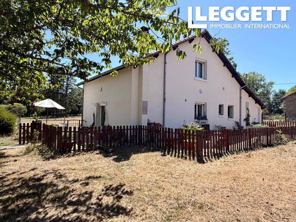 Maison indépendante entièrement rénovée avec garage et joli jardin