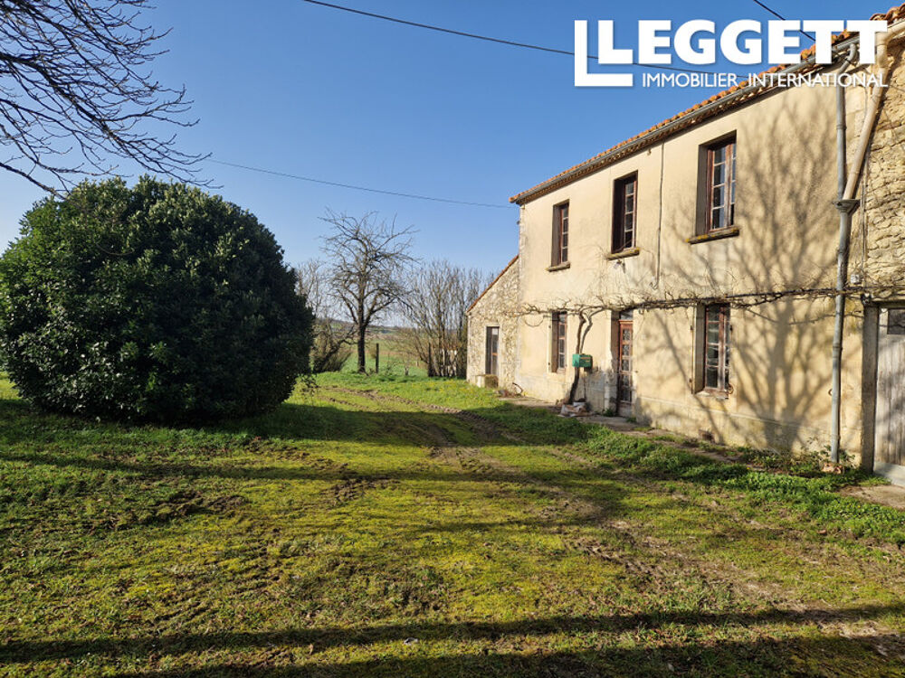 Maison 10 pièces 150 m² · à Villebois-Lavalette · 150 m² · 149 900 €