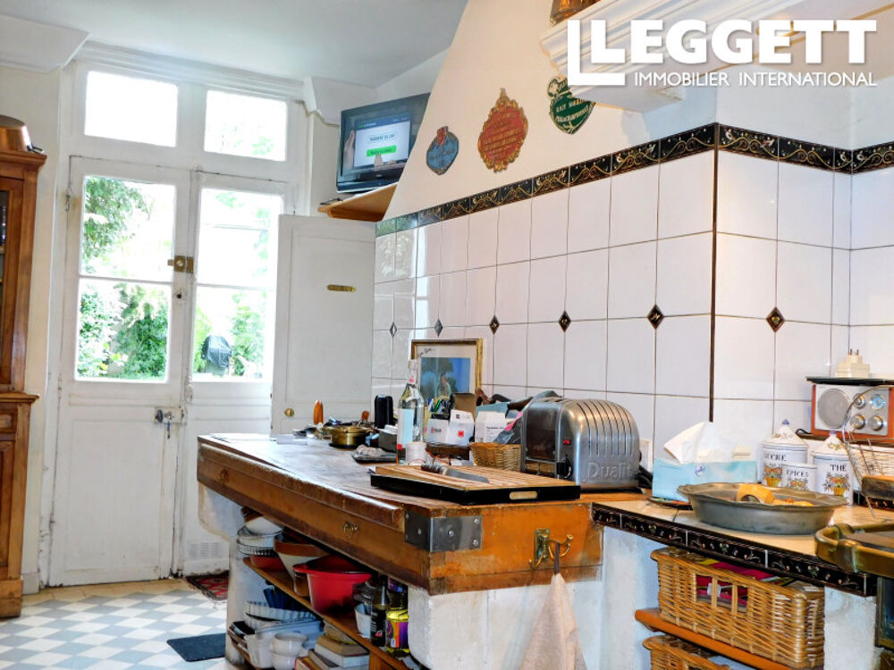 à vendre  Propriété/château Pont-de-l'Arche (27340)