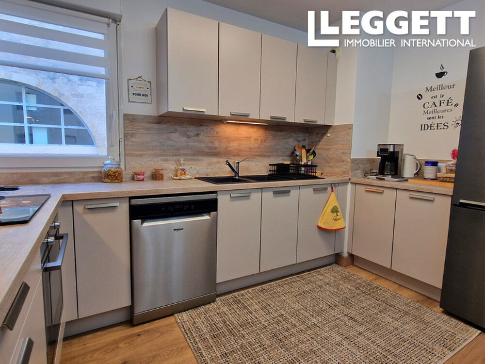 Appartement de deux chambres, à proximité de la cathédrale, avec parking privatif et box